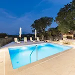 Holiday home Jj *