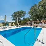 Jj Holiday home *