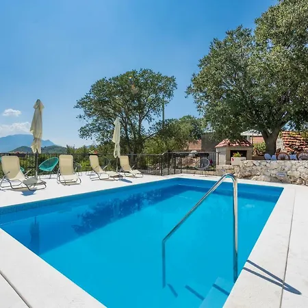 Jj Holiday home *
